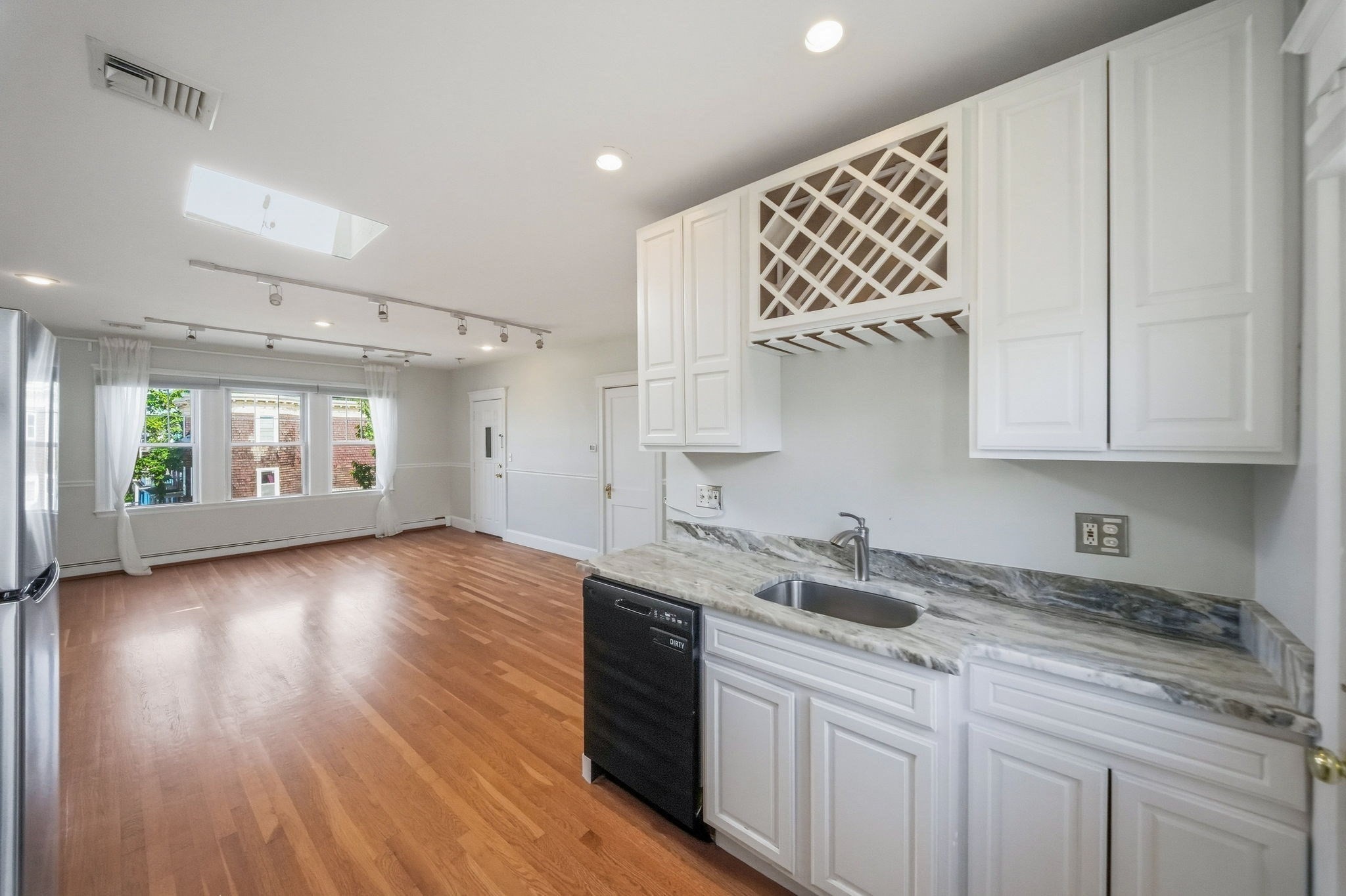 103 Welles Ave # 3r Property Photo 10