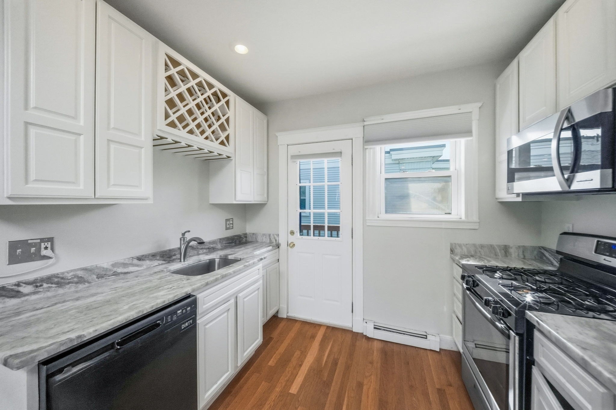 103 Welles Ave # 3r Property Photo 11