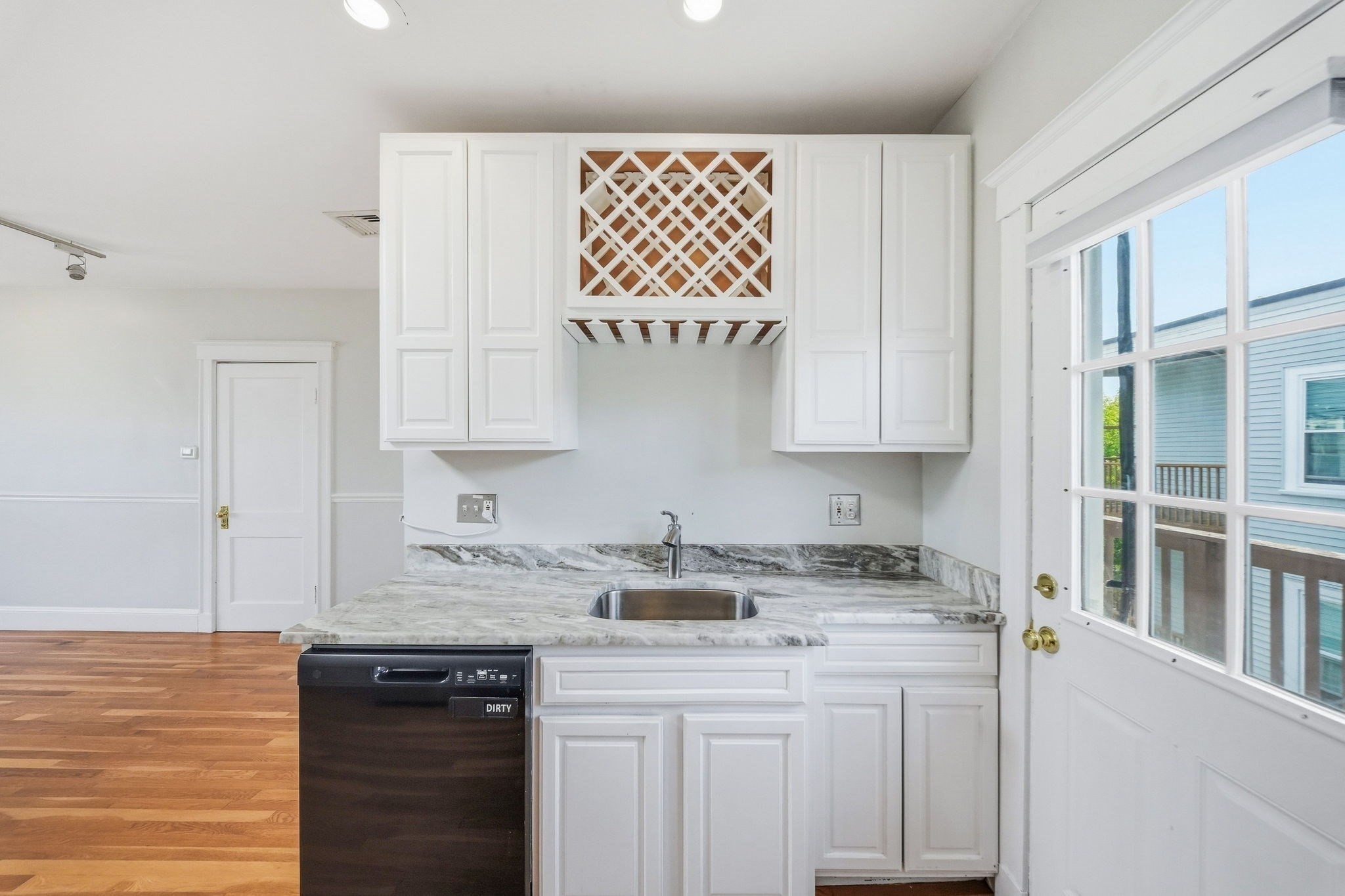 103 Welles Ave # 3r Property Photo 14