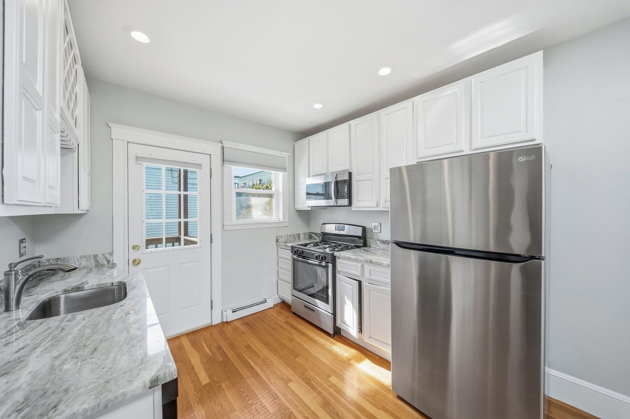 103 Welles Ave # 3r Property Photo 16