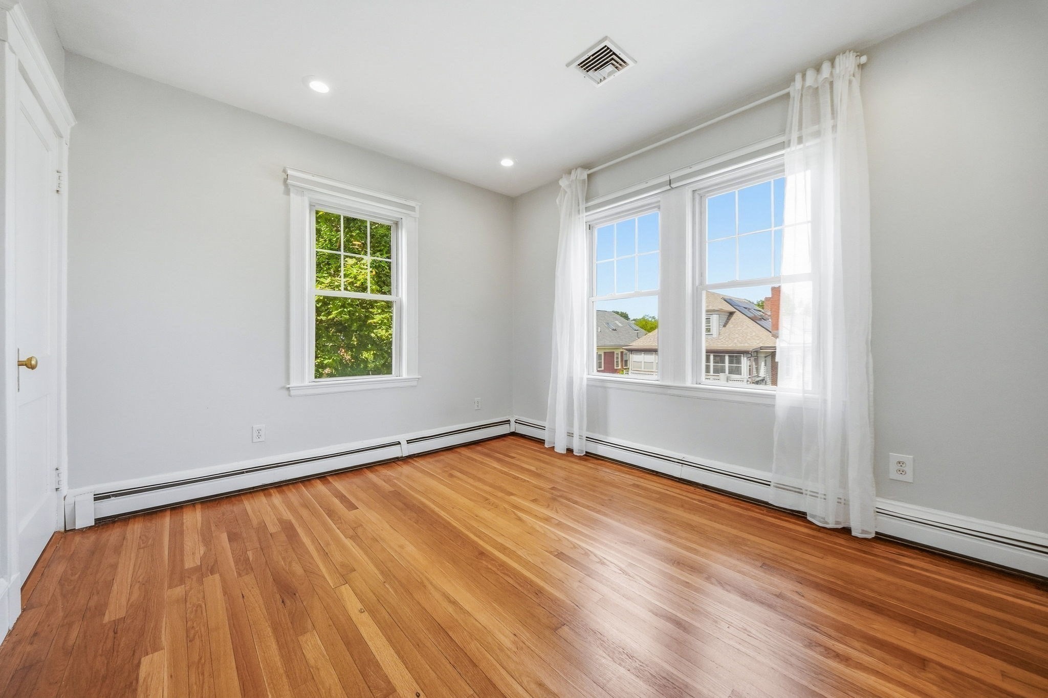 103 Welles Ave # 3r Property Photo 23
