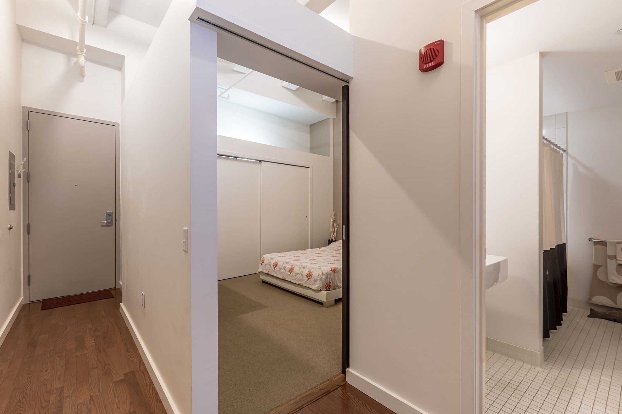 88 Kingston St # 2d Property Photo 17
