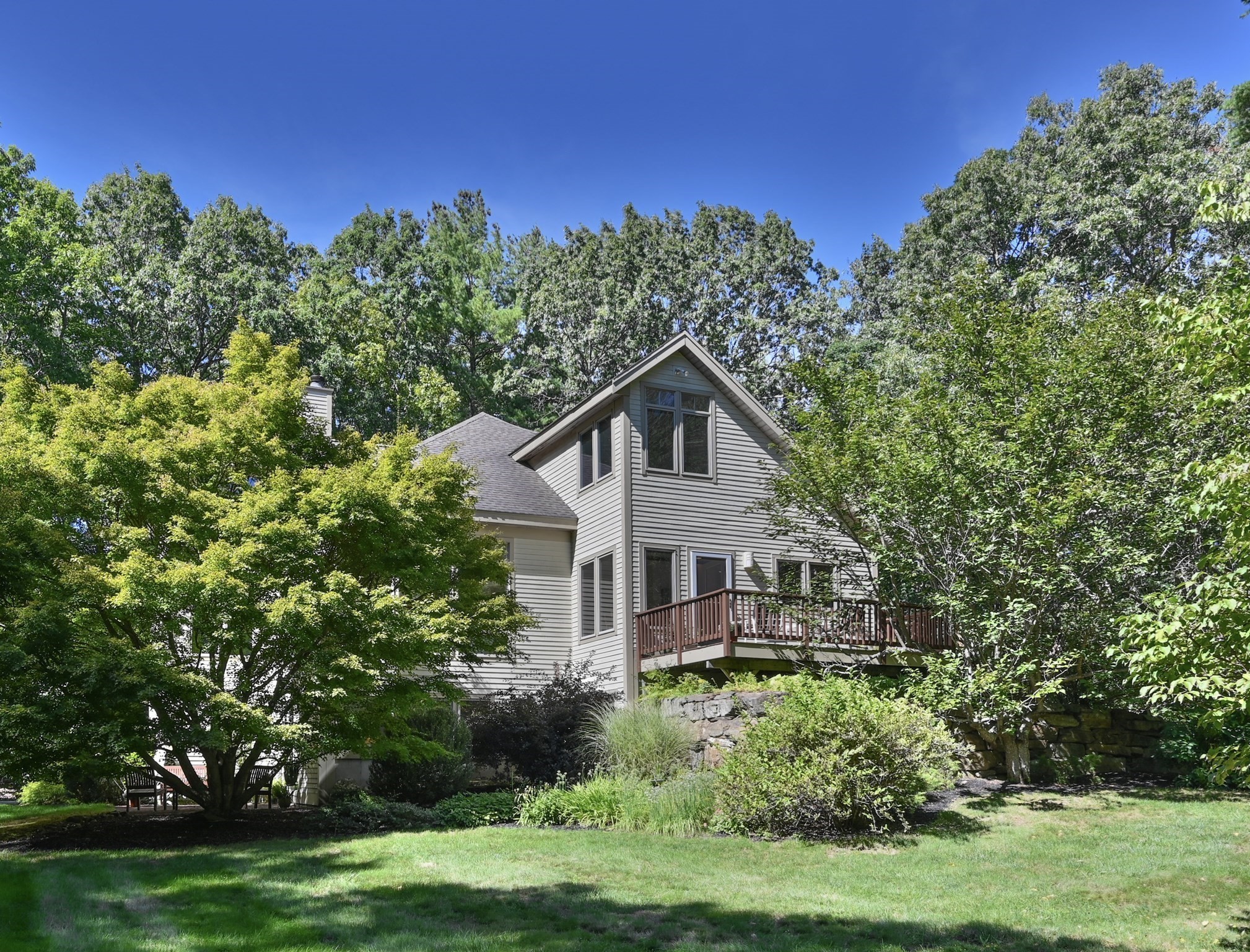 9 Esty Way Property Photo 2