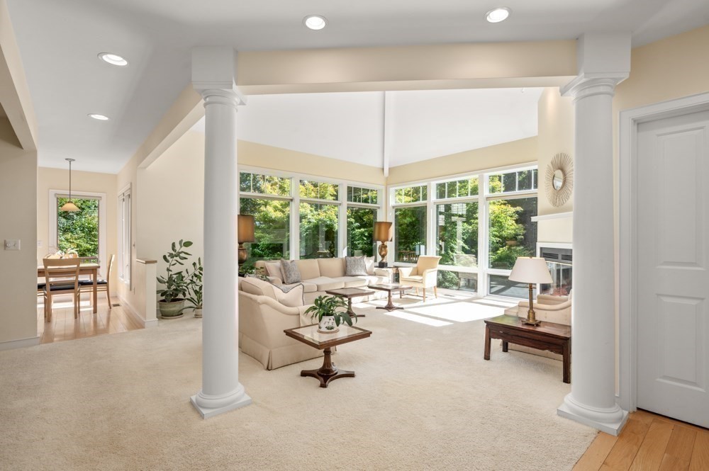 9 Esty Way Property Photo 9