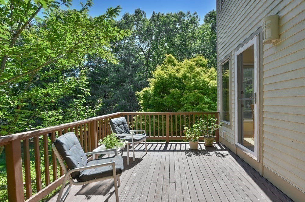 9 Esty Way Property Photo 18
