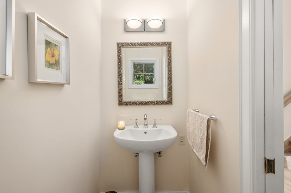 9 Esty Way Property Photo 21