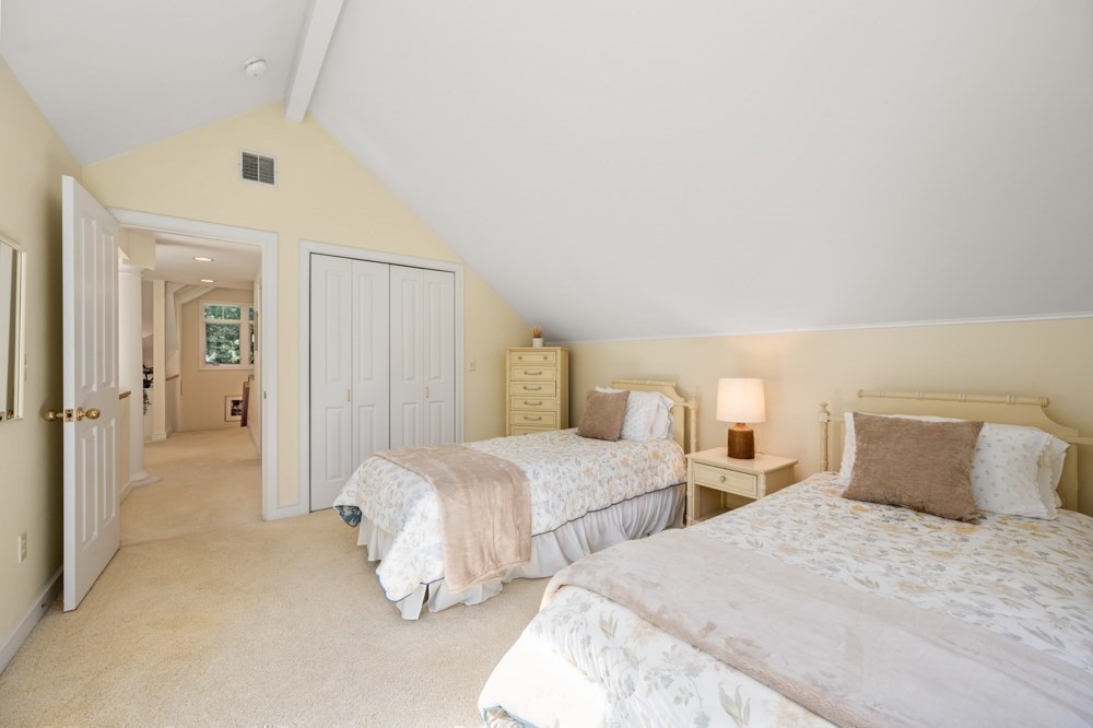 9 Esty Way Property Photo 30