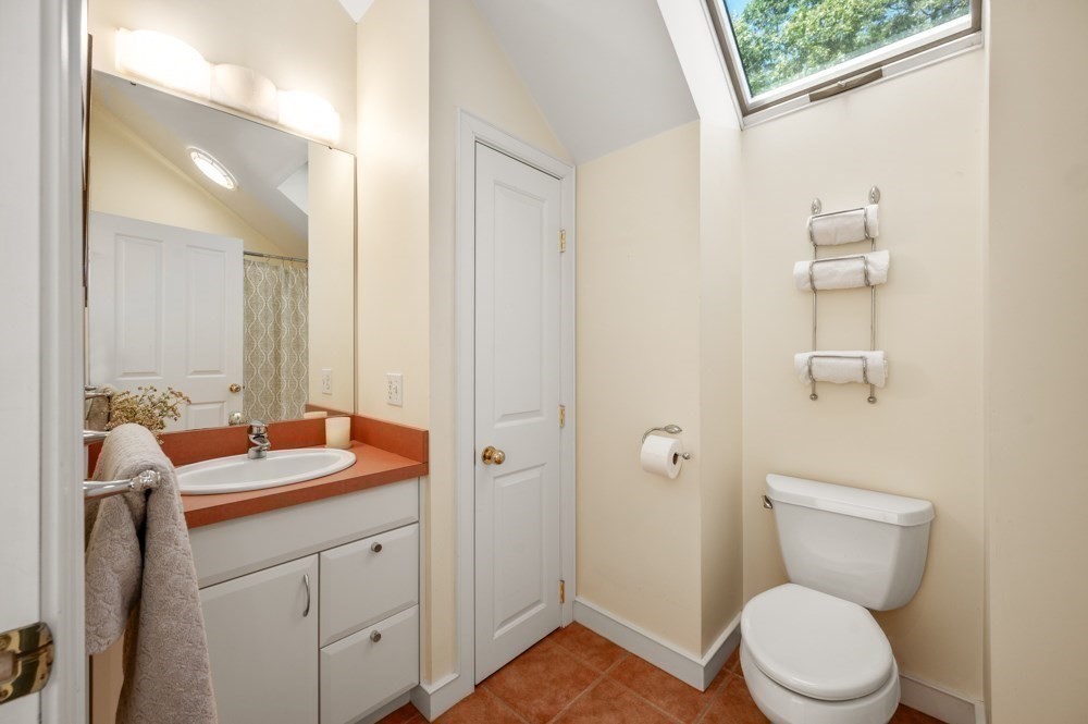 9 Esty Way Property Photo 31