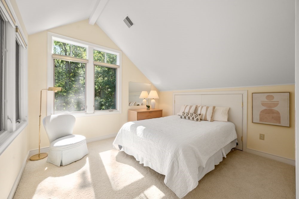 9 Esty Way Property Photo 32