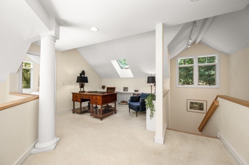 9 Esty Way Property Photo 33