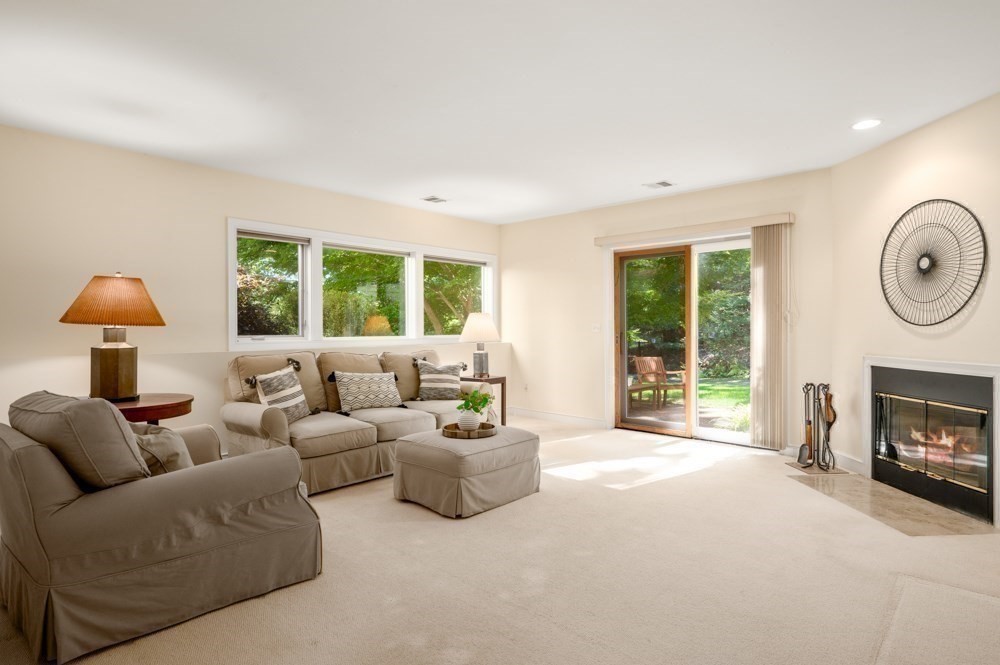 9 Esty Way Property Photo 36