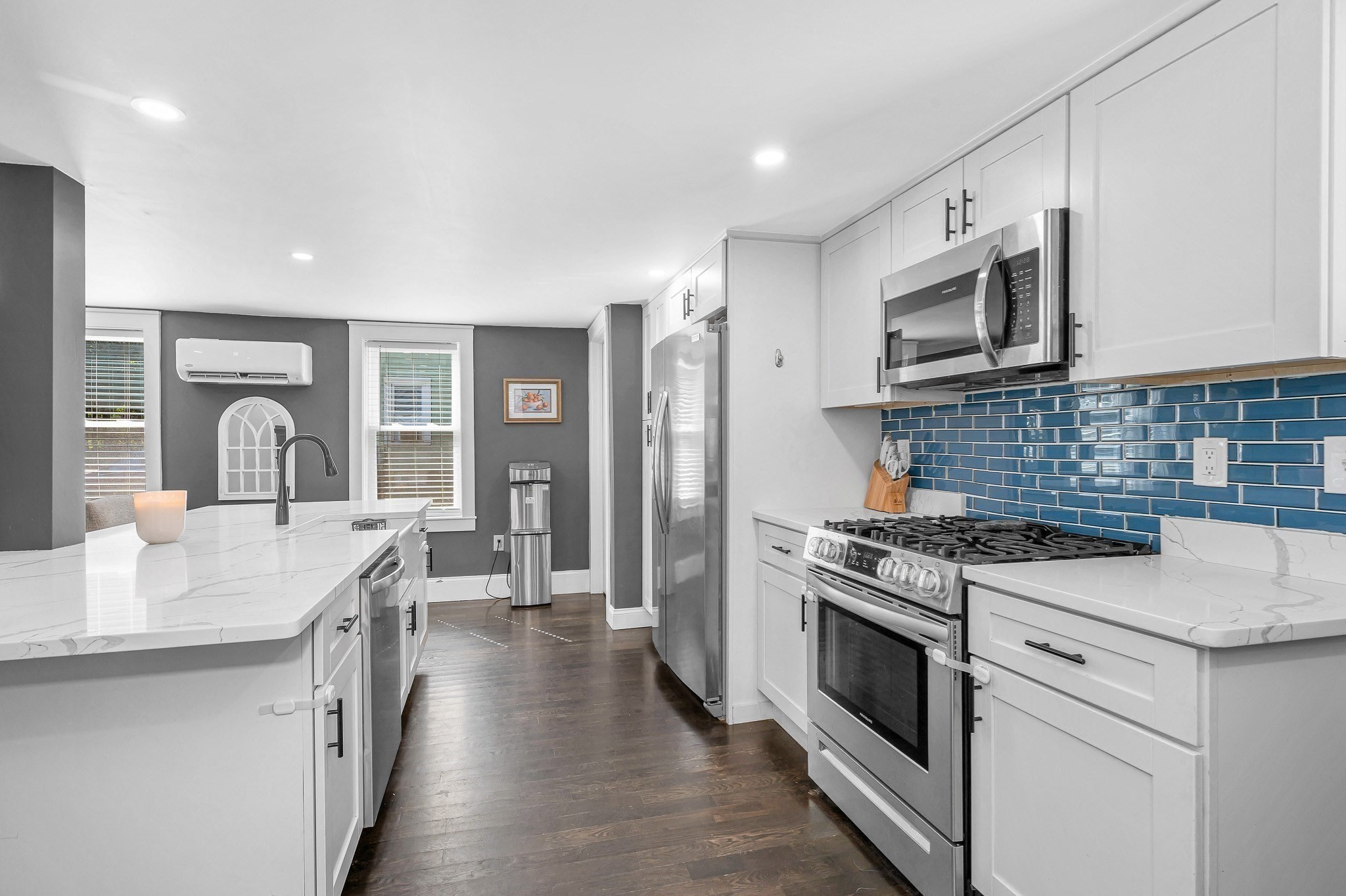 45 Agawam Ave Property Photo 6