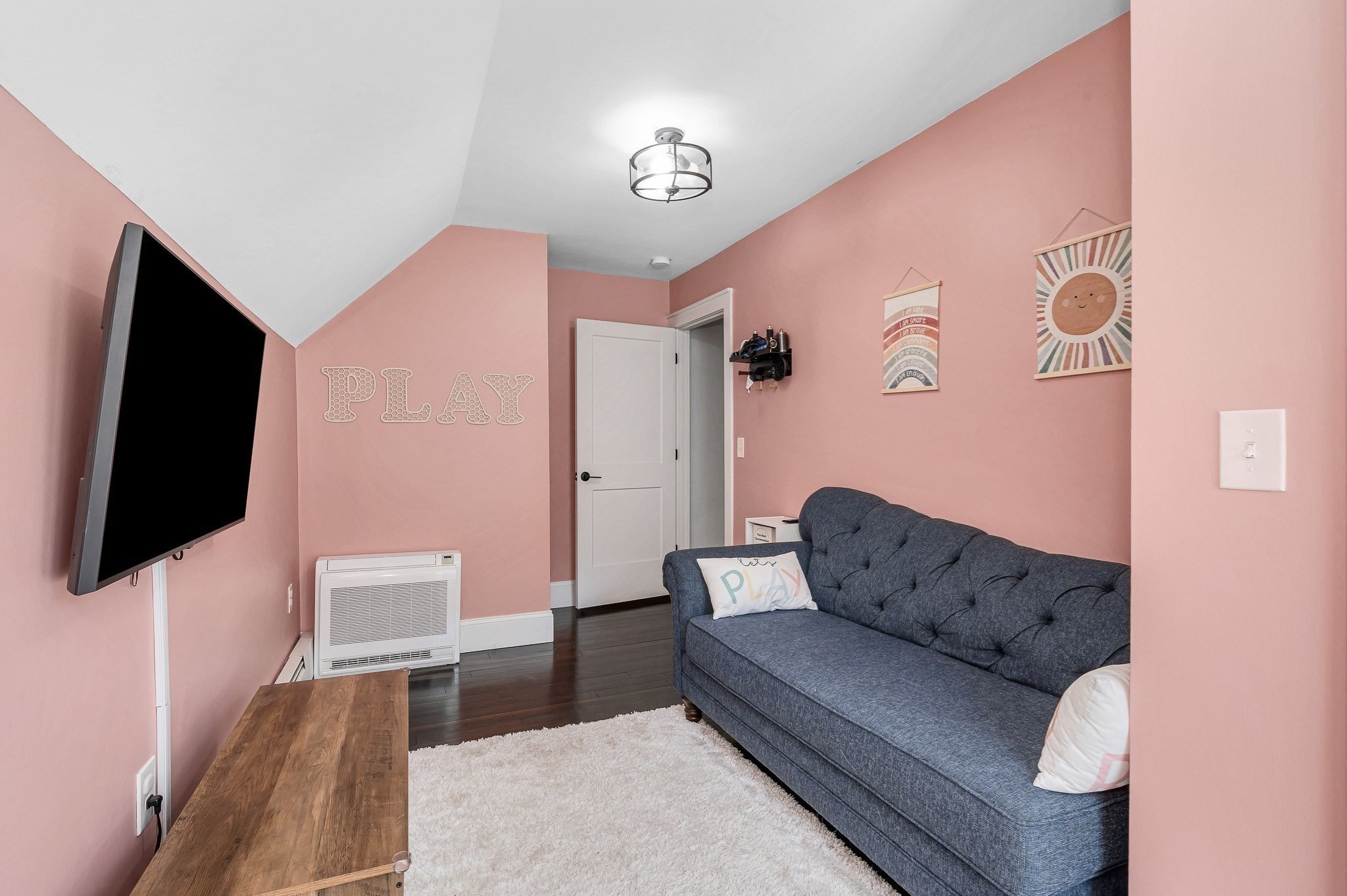 45 Agawam Ave Property Photo 15