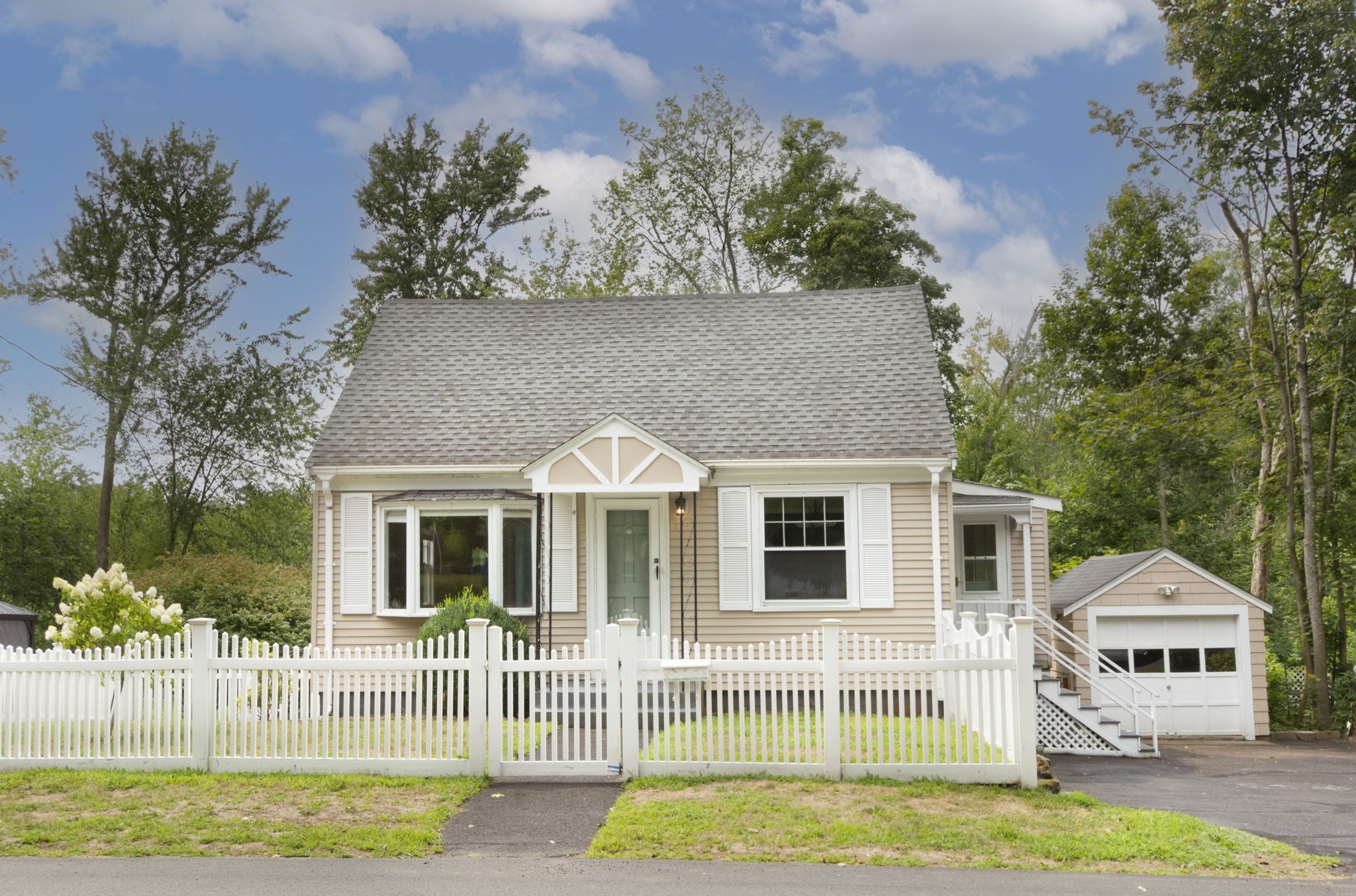 13 Brook Street Property Photo 1