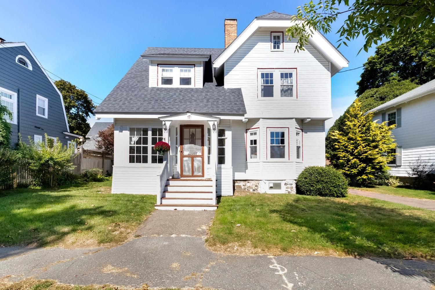 17 Sturtevant St Property Photo 1
