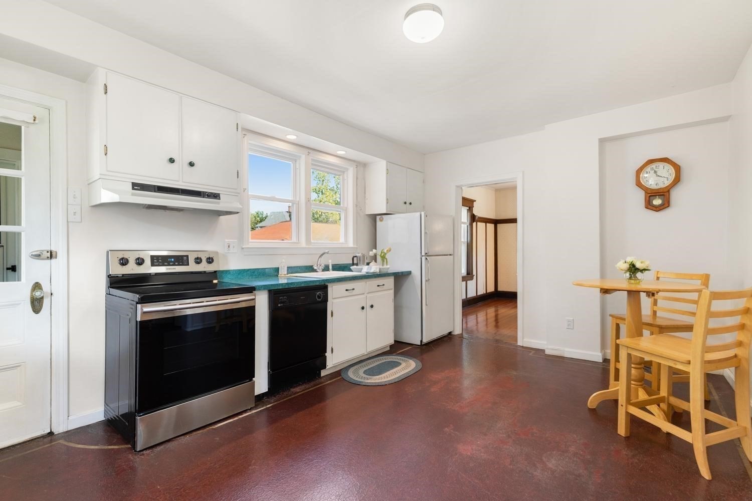 17 Sturtevant St Property Photo 14