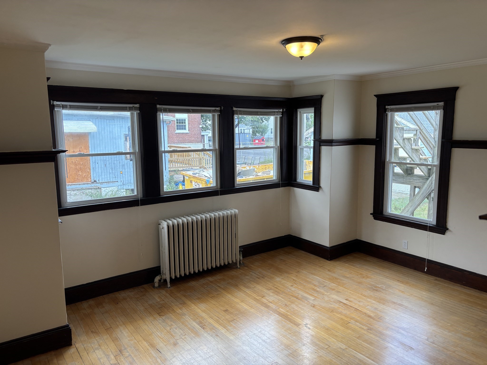 58 Lawrence St Property Photo 5