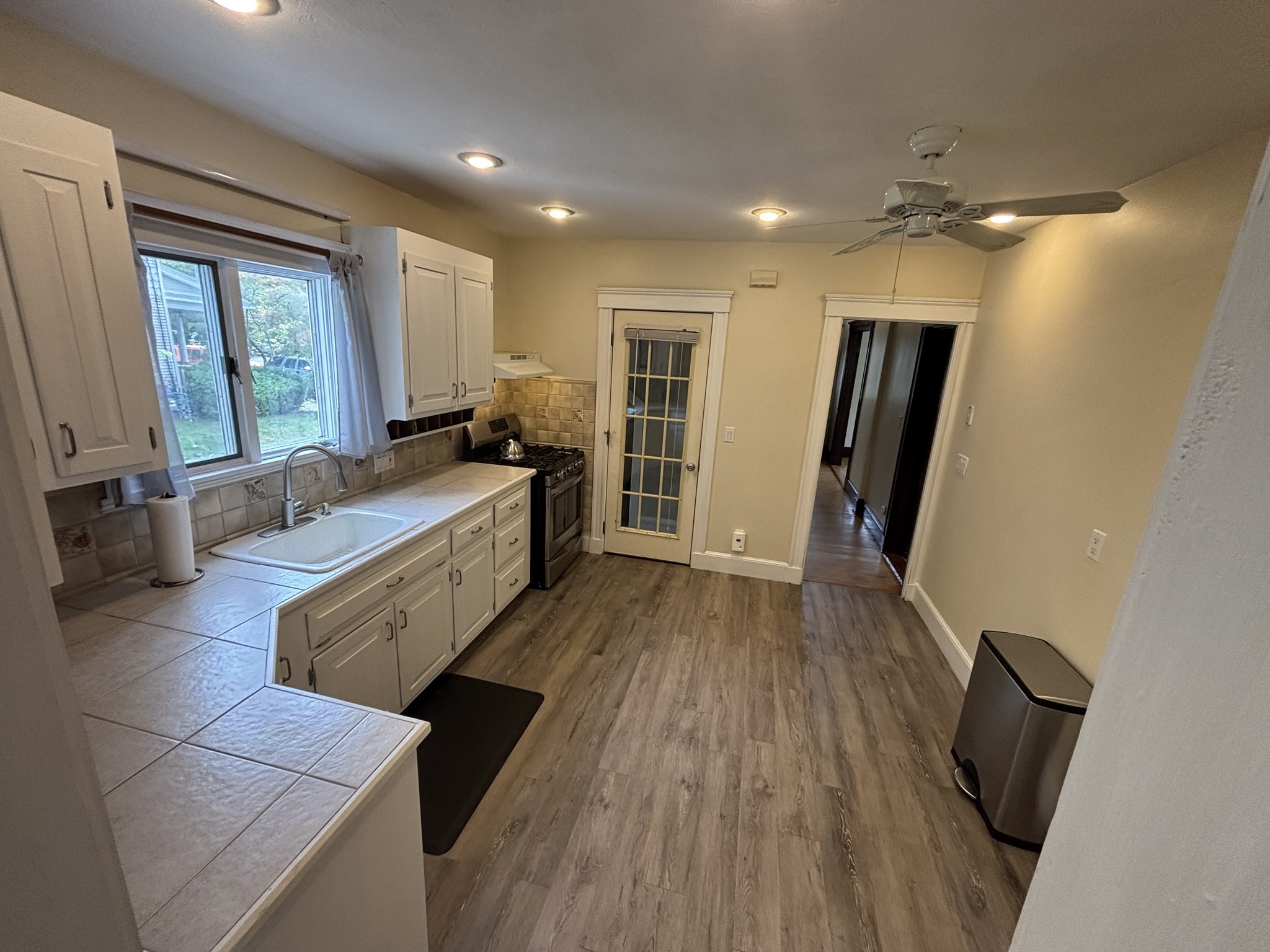 58 Lawrence St Property Photo 7