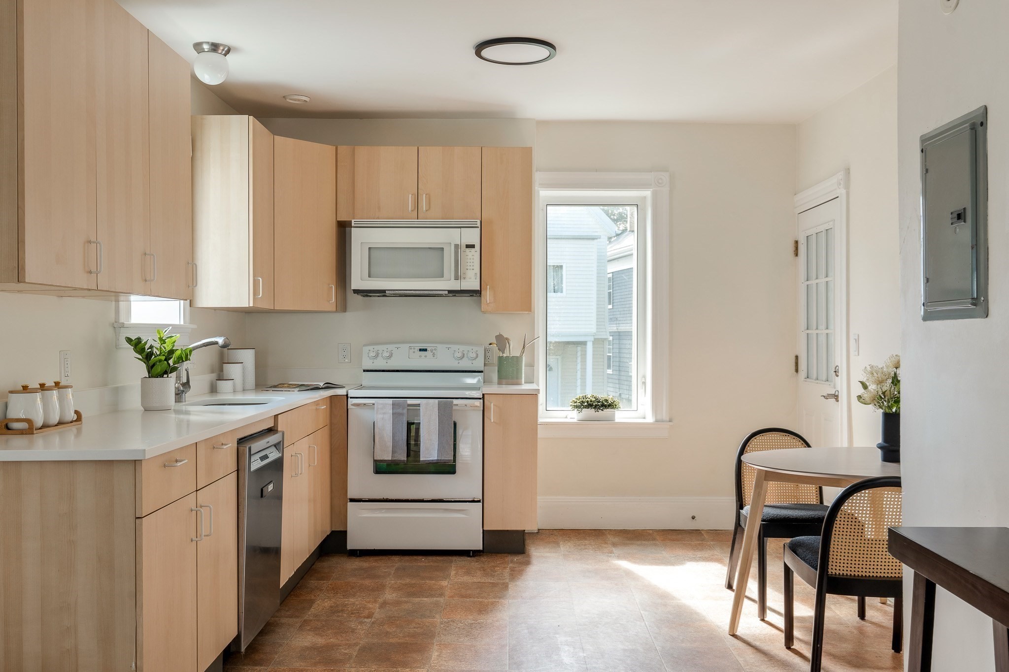 26 Princeton St # 26 Property Photo 4