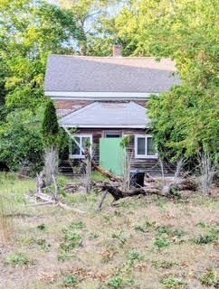 138 Hackett Avenue Property Photo 3