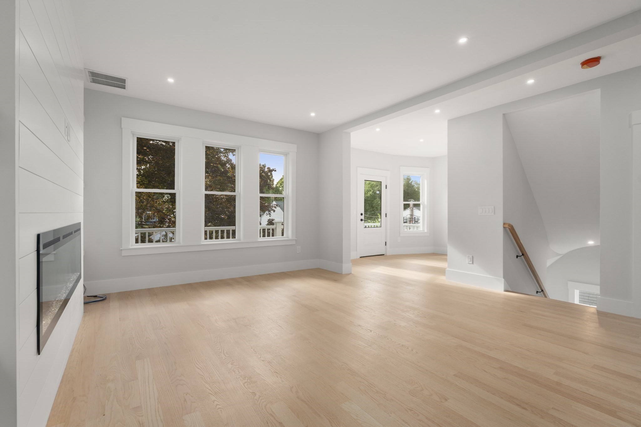 164 Church Street # 164 Property Photo 4