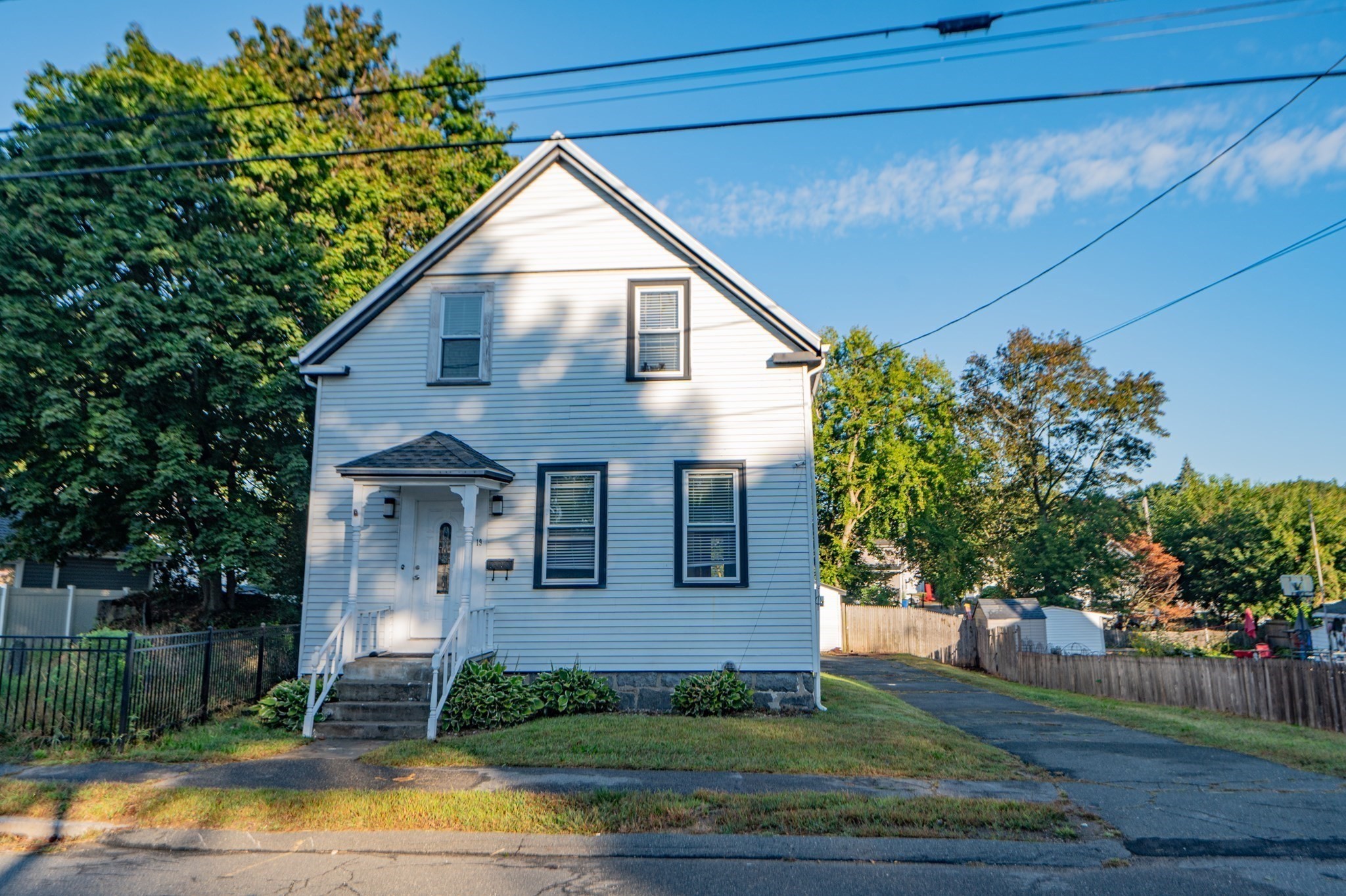 19 Lynn St Property Photo 1