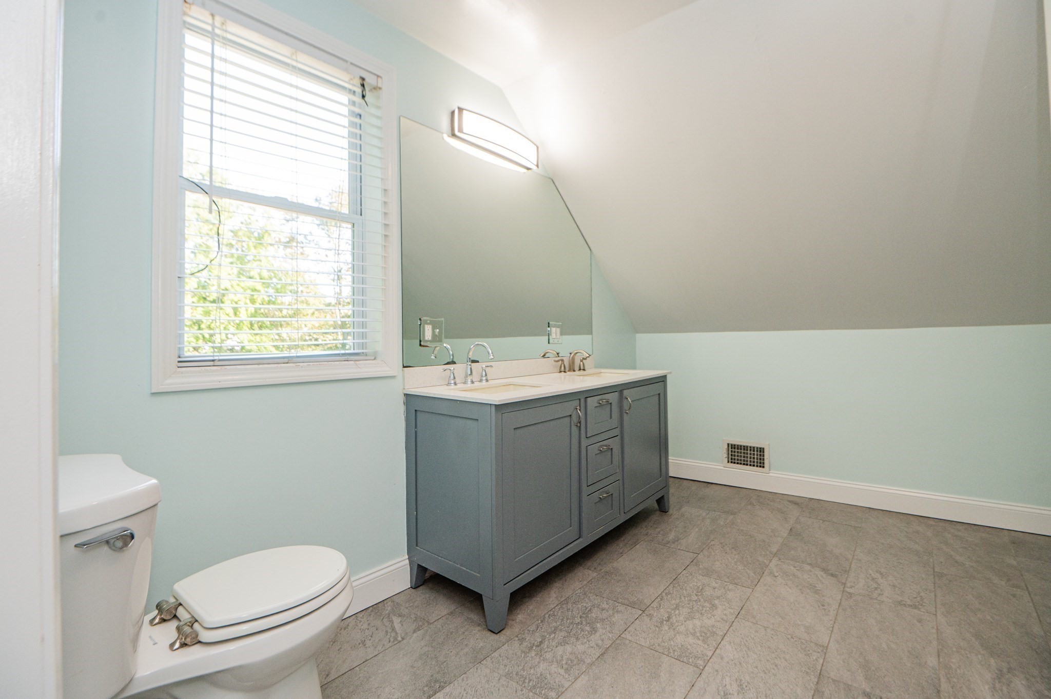 19 Lynn St Property Photo 18