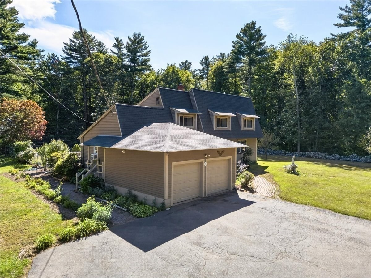 50 Highland St Property Photo 8