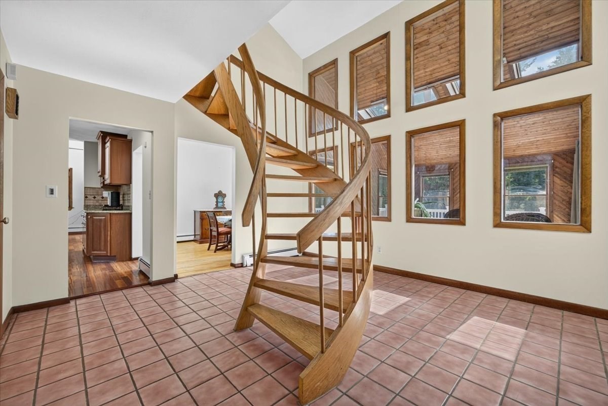 50 Highland St Property Photo 30