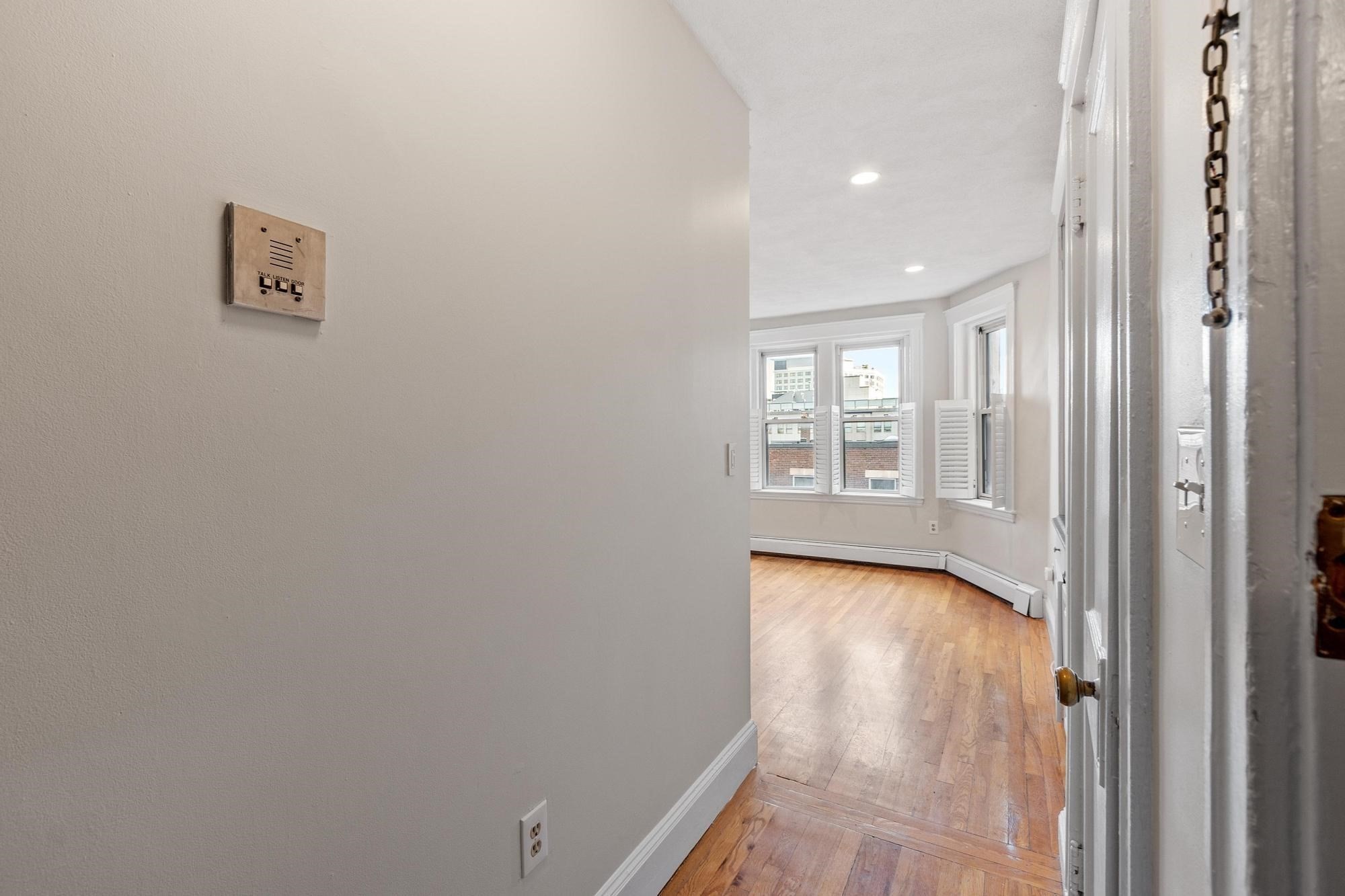 451 Park Dr # 4d Property Photo 3