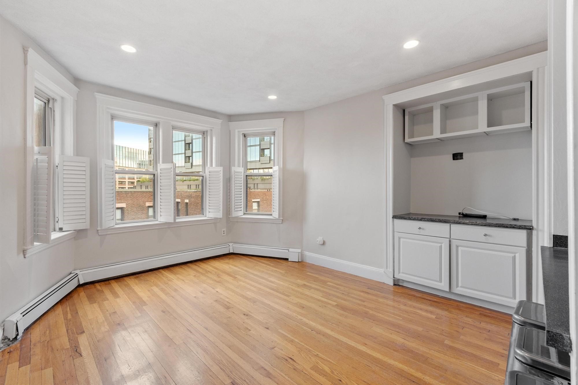 451 Park Dr # 4d Property Photo 5