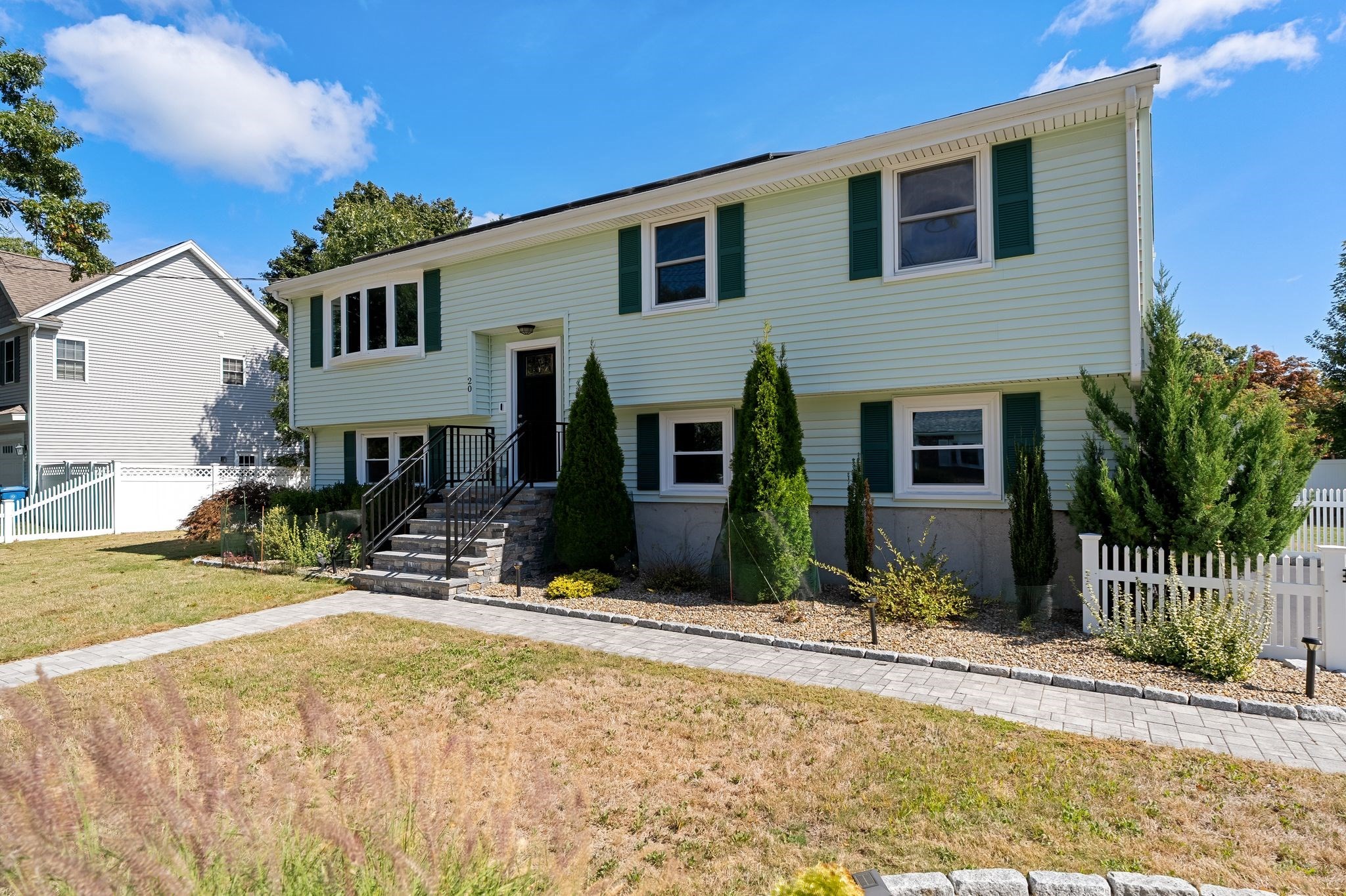 20 Humboldt Ave Property Photo 2