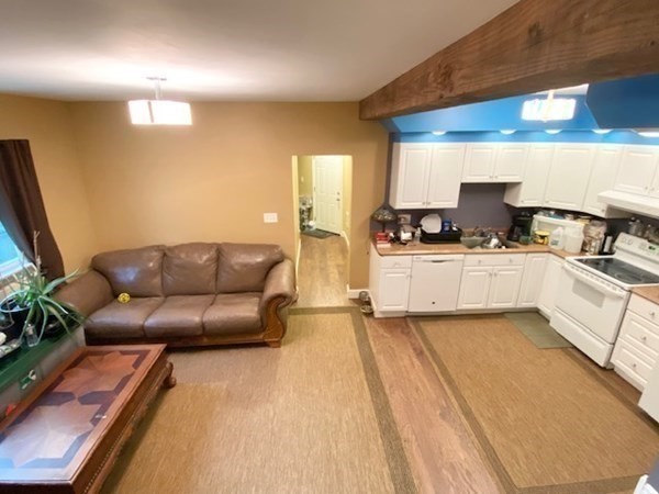 559 Chelmsford St Property Photo 1