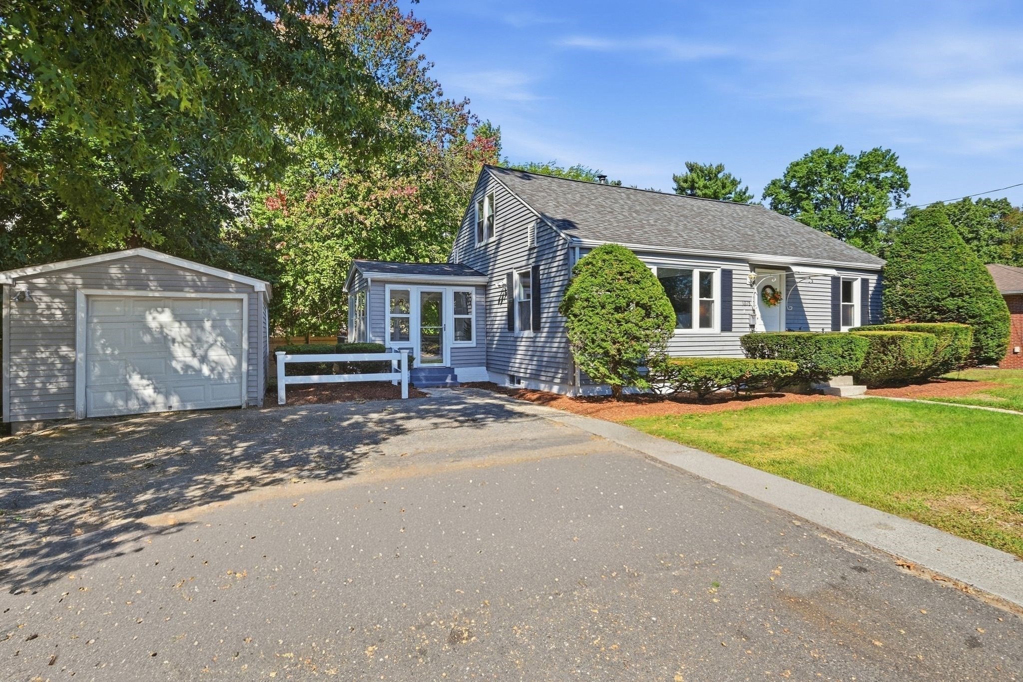 1078 Granby Rd Property Photo 3