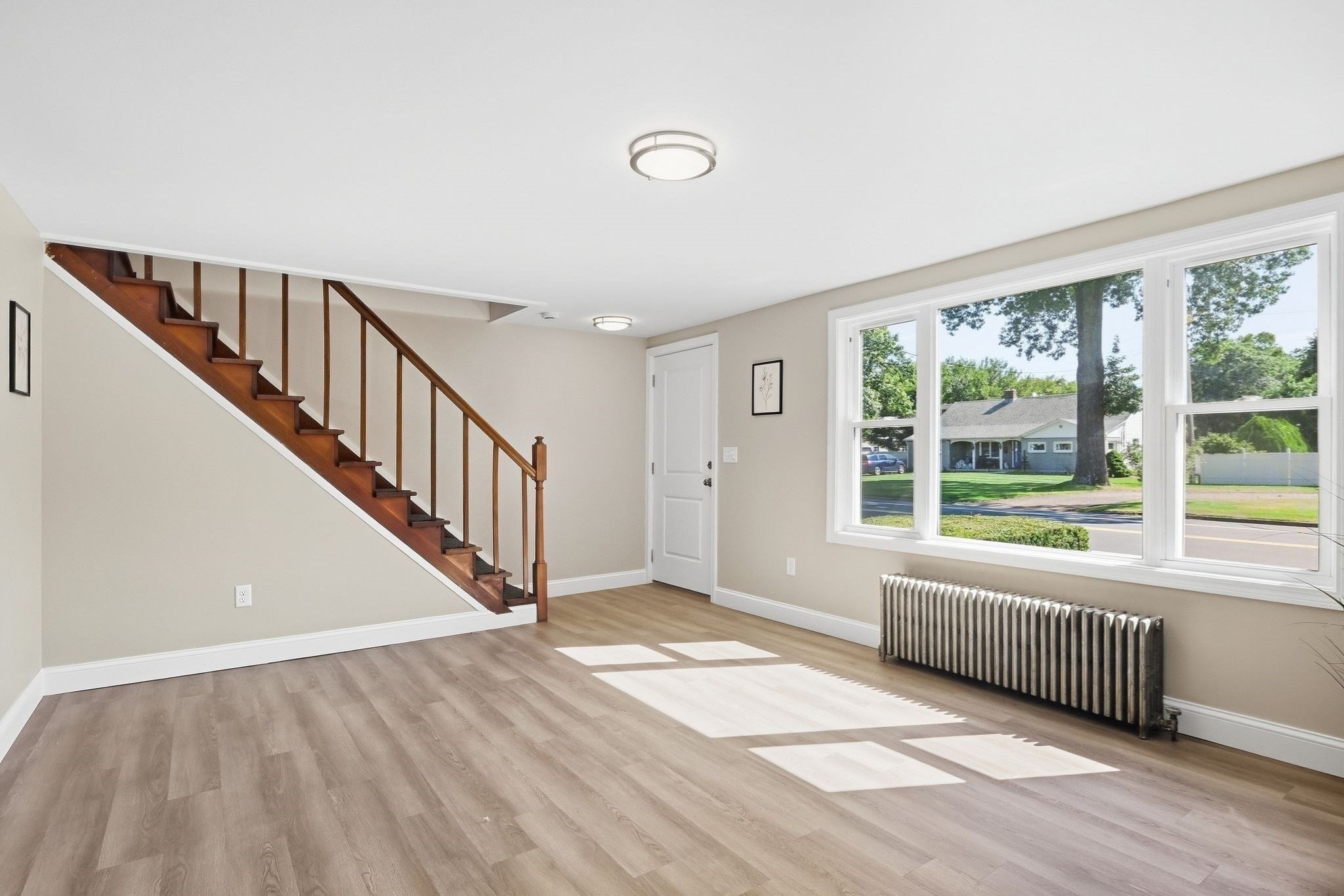 1078 Granby Rd Property Photo 12
