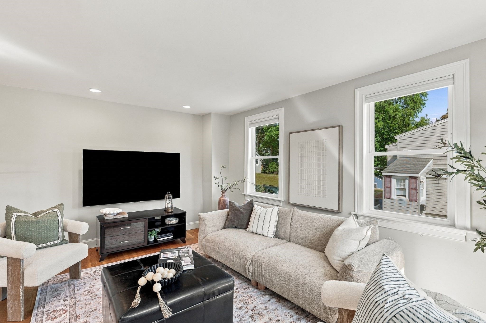 176 Nahant St Property Photo 4