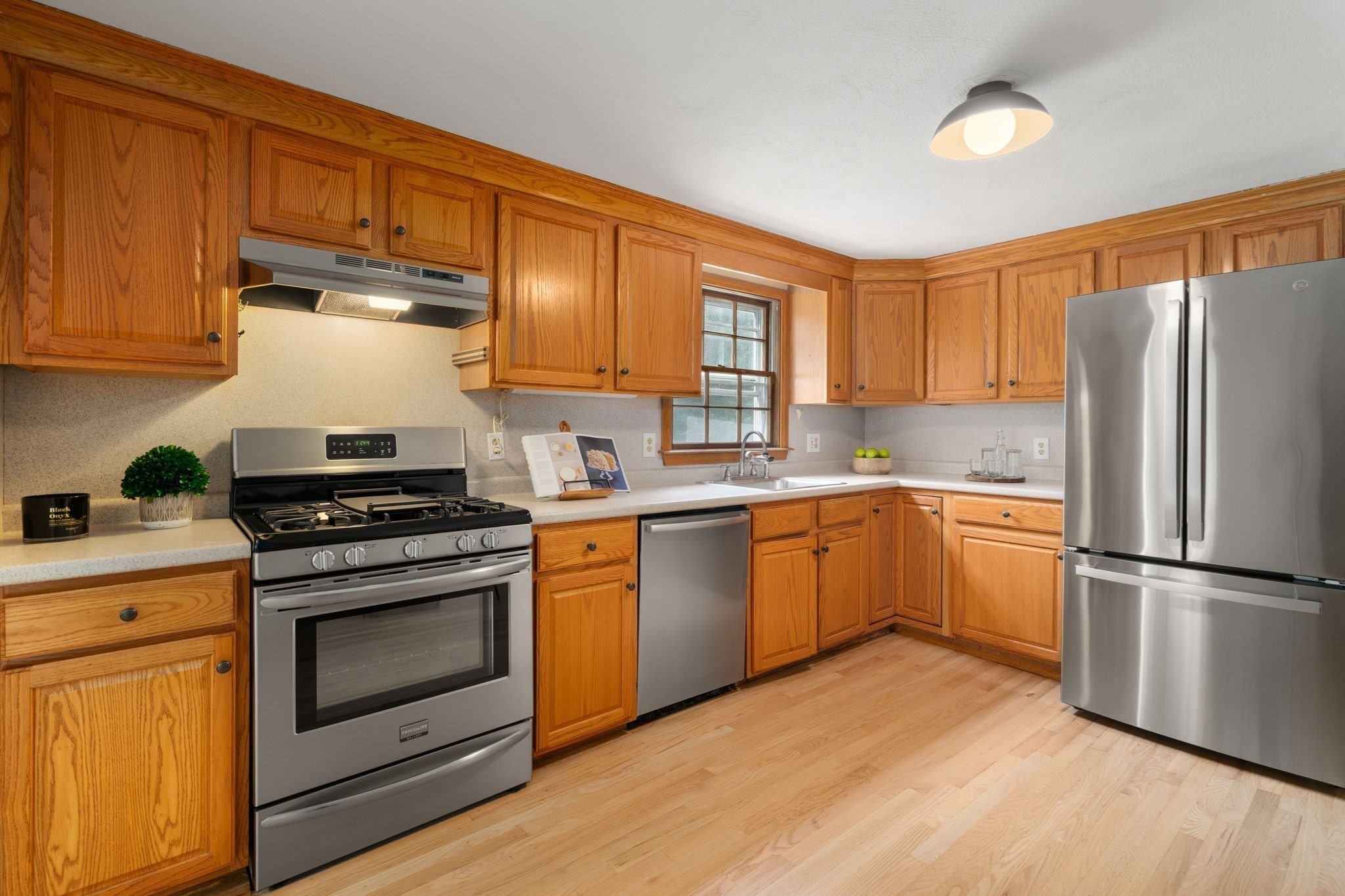 201 Ames Street Property Photo 6