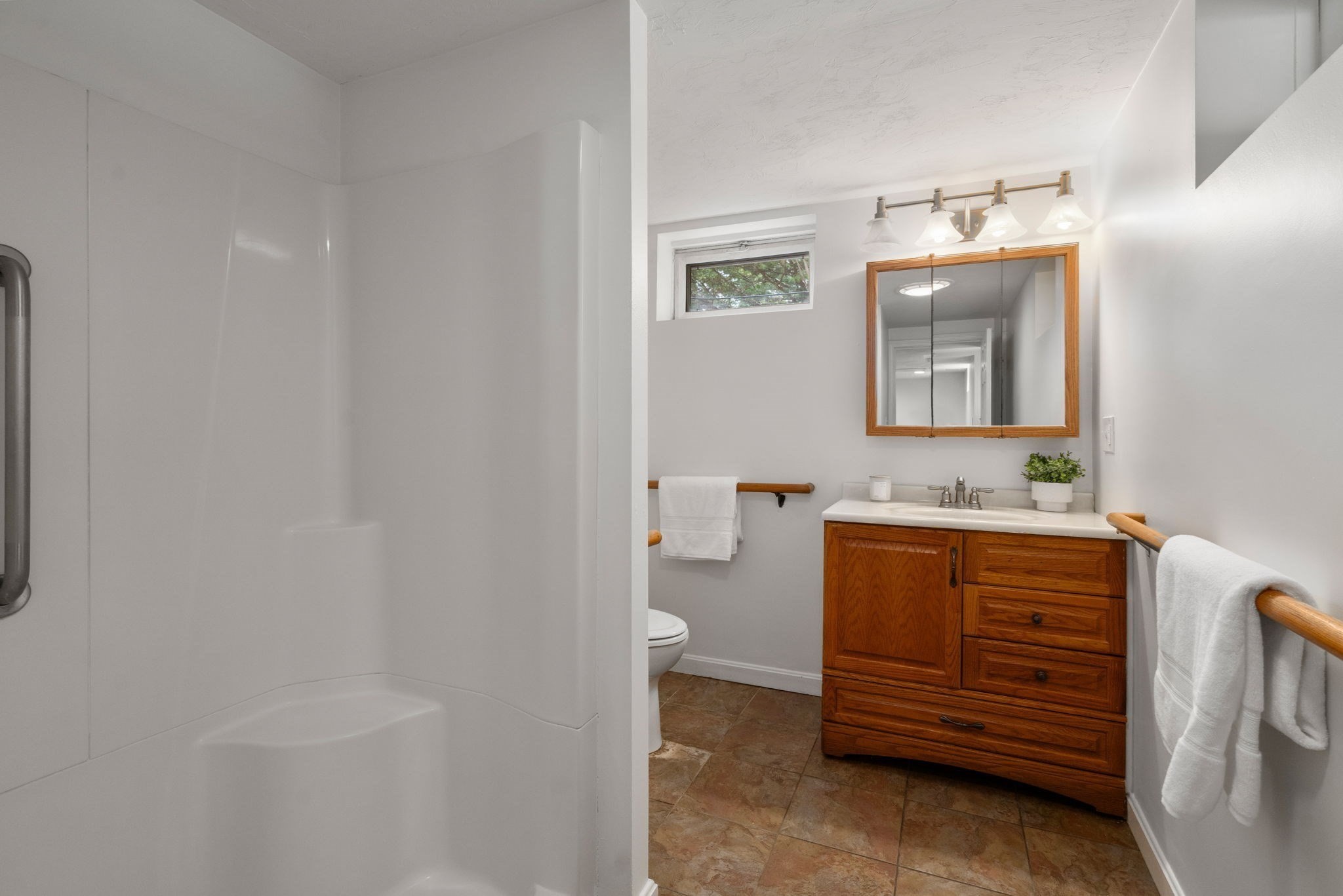 201 Ames Street Property Photo 17