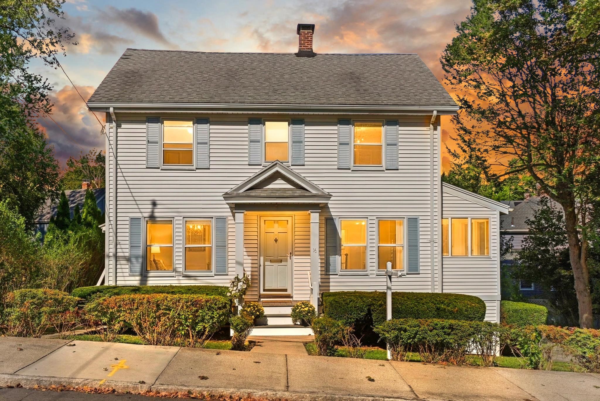 16 Suffolk Street Property Photo 1