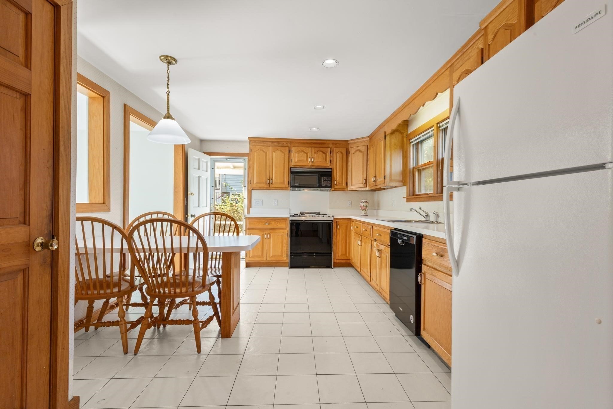 16 Suffolk Street Property Photo 13