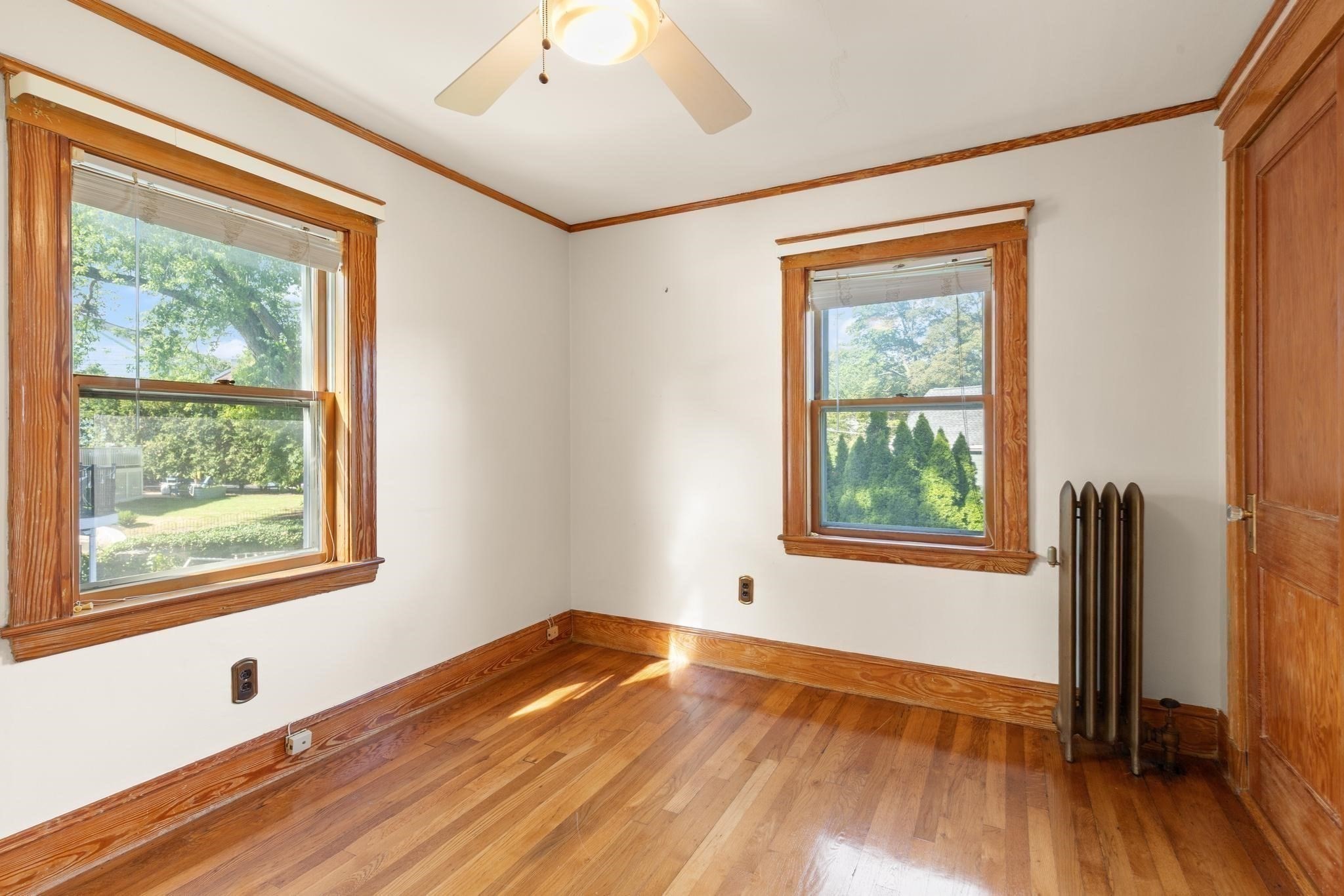 16 Suffolk Street Property Photo 23