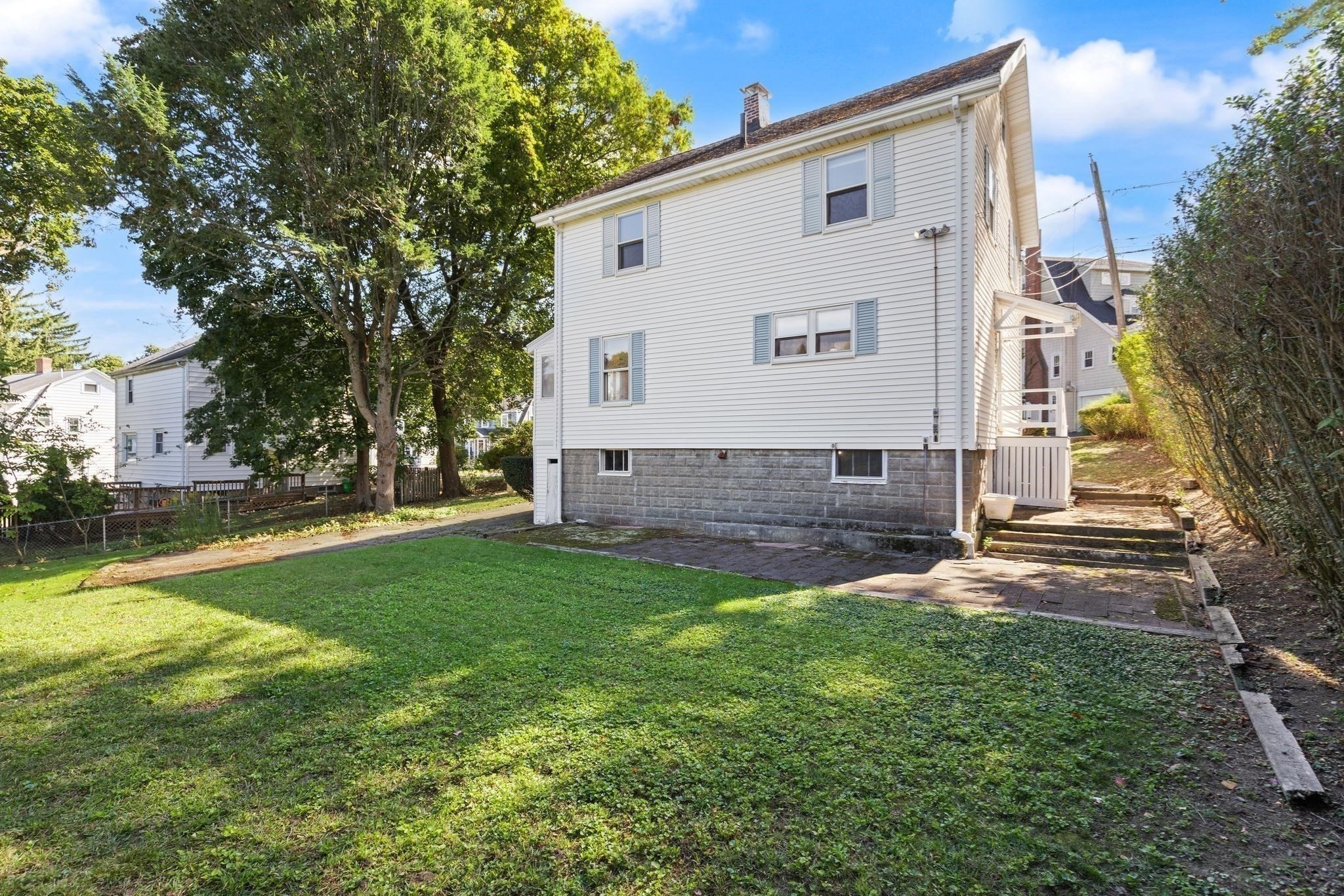 16 Suffolk Street Property Photo 30