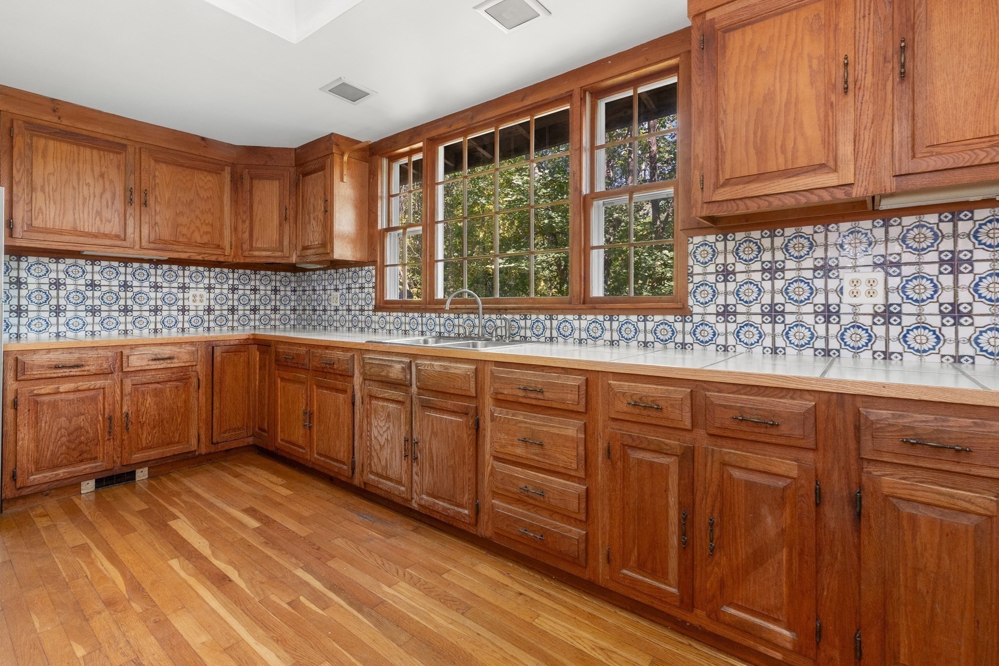 48 East Street Property Photo 14