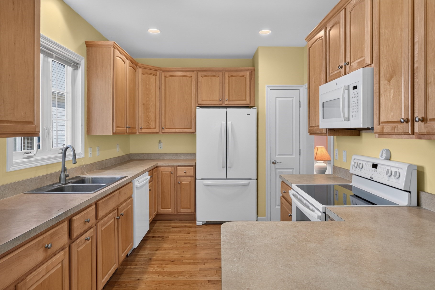 12 Maplewood Property Photo 15