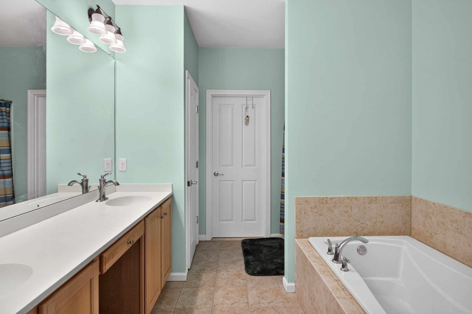 12 Maplewood Property Photo 23
