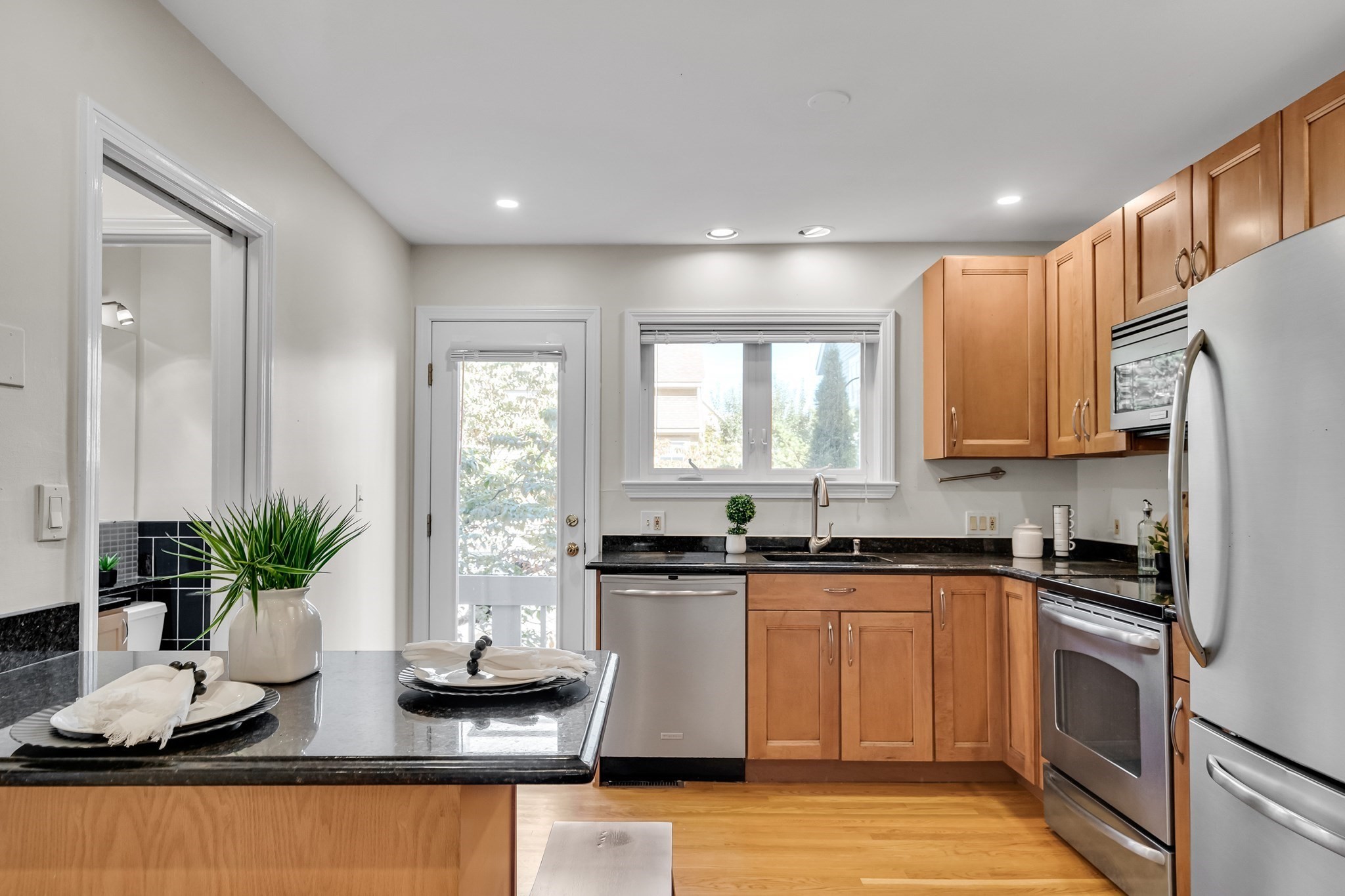 27 Lopez St # 27 Property Photo 14