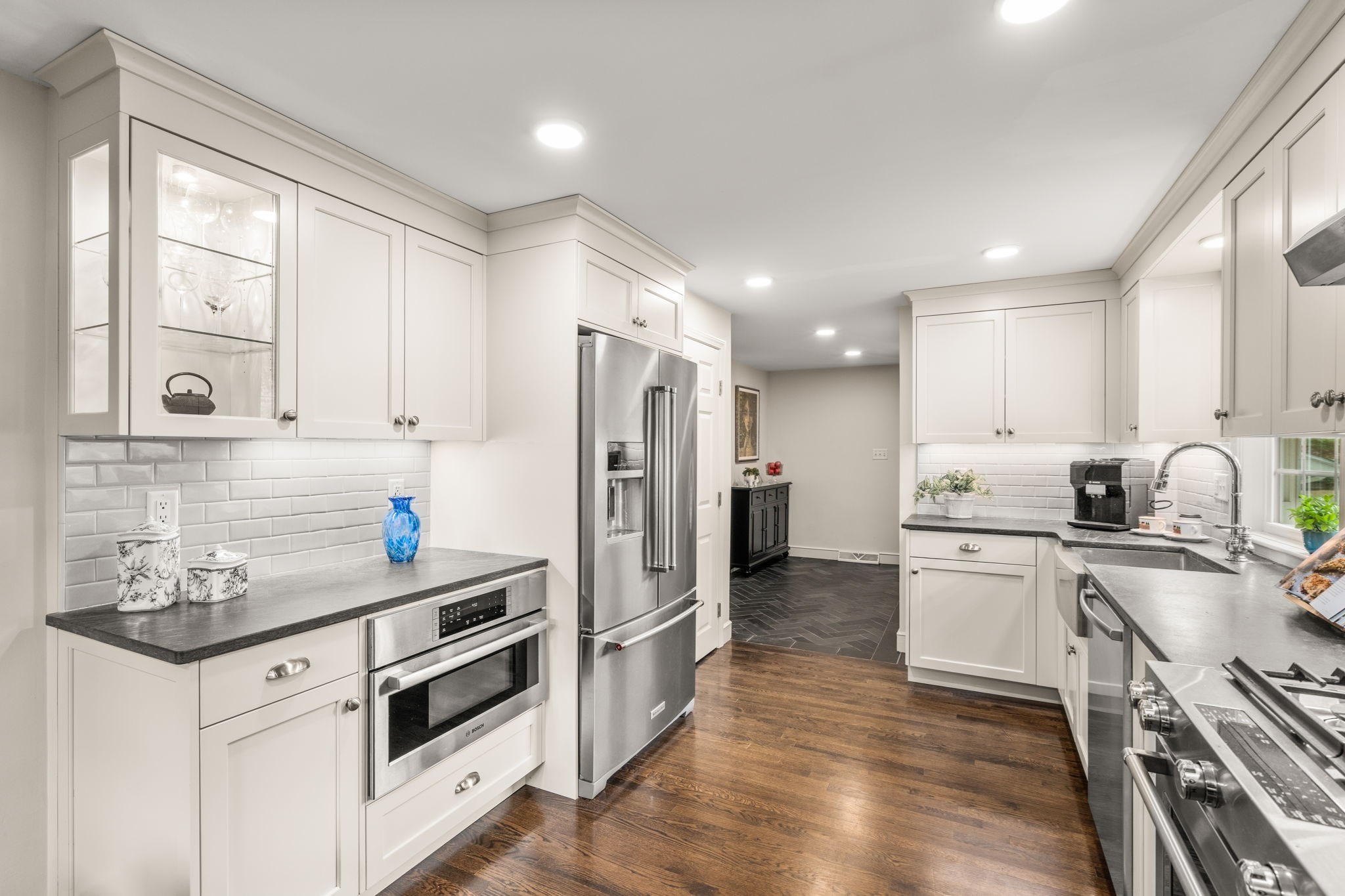 67 Pine Street Property Photo 11