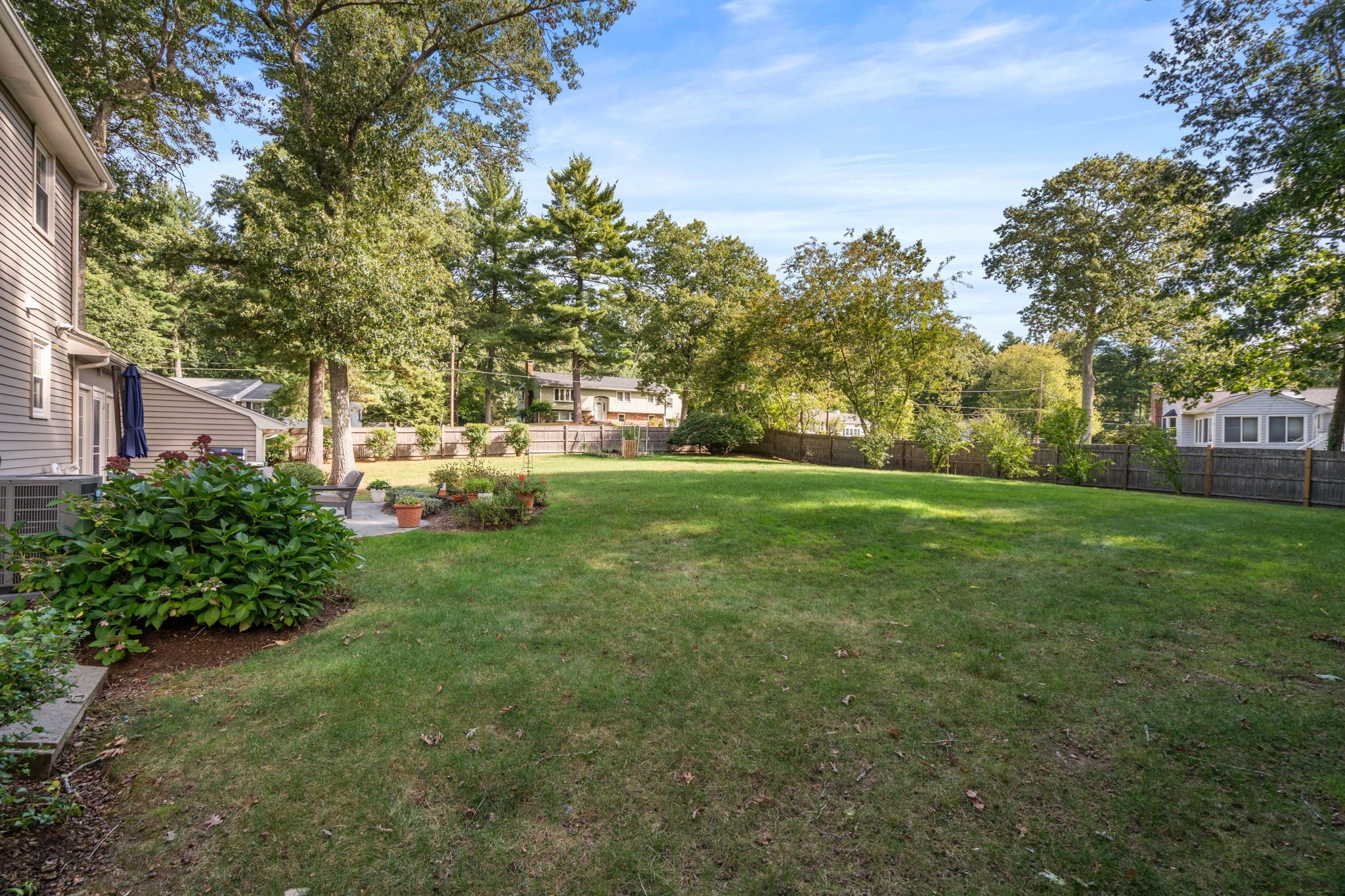 67 Pine Street Property Photo 30