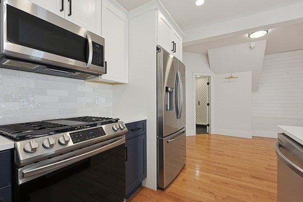 54 Bloomfield St # 1 Property Photo 11