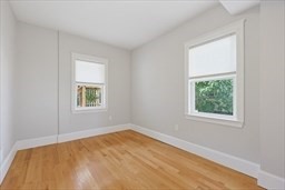 54 Bloomfield St # 1 Property Photo 17